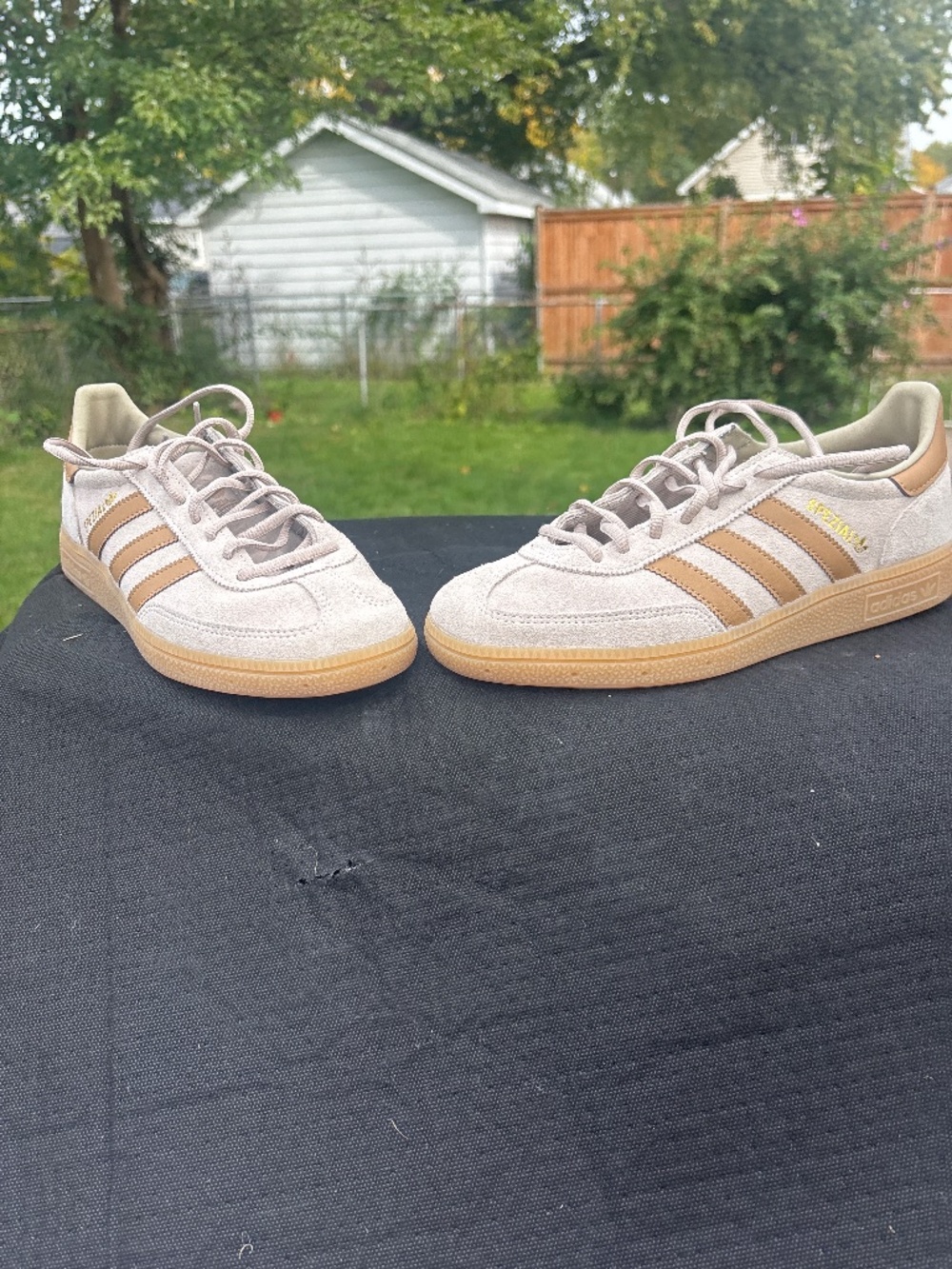adidas IH9762